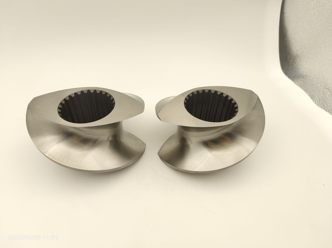 Zastosowany ekstruder paszowy z dwoma śrubokrętami ekstruder śrubokrętów do produkcji paszy dla zwierząt domowych