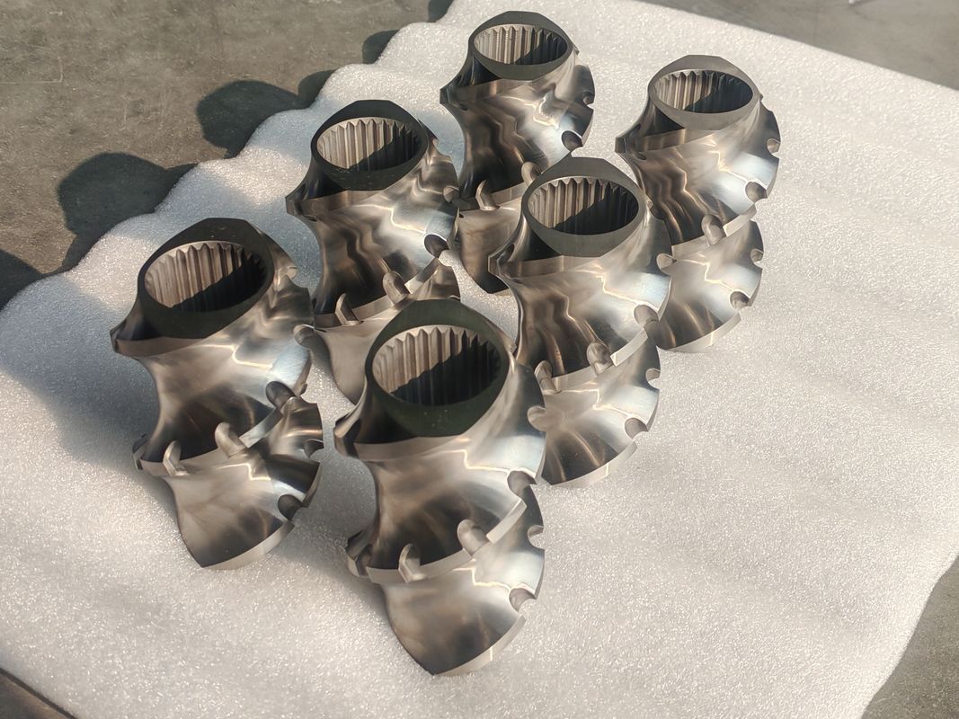 Elementy śruby w linii wytłaczania tworzyw sztucznych 60mm-120 Długość śruby 100rpm-1200 Prędkość śruby dla maszyny wytłaczającej z dwoma śrubokrętami