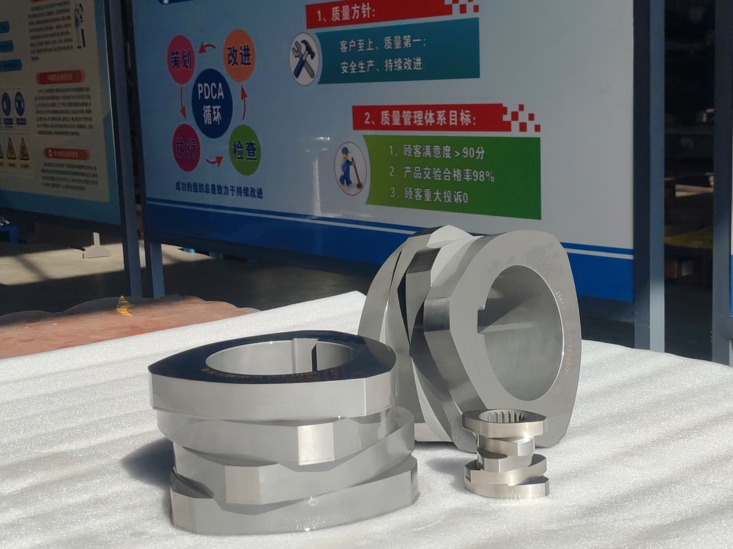 Elementy śrubowe do wytłaczarki dwuślimakowej SZK 250 z certyfikatem ISO 9001 i opcjami dostosowanymi do potrzeb klienta