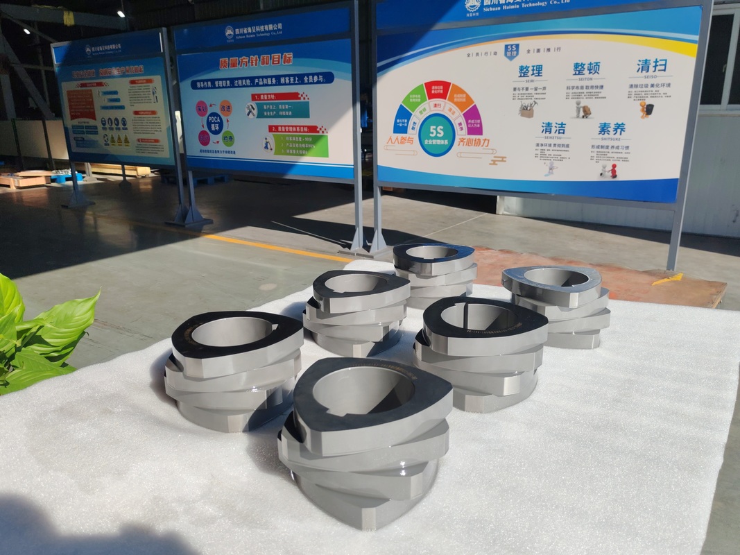 Elementy śrubowe do wytłaczarki dwuślimakowej SZK 250 z certyfikatem ISO 9001 i opcjami dostosowanymi do potrzeb klienta